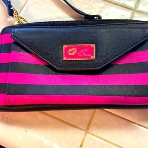 Betsy Johnson wallet